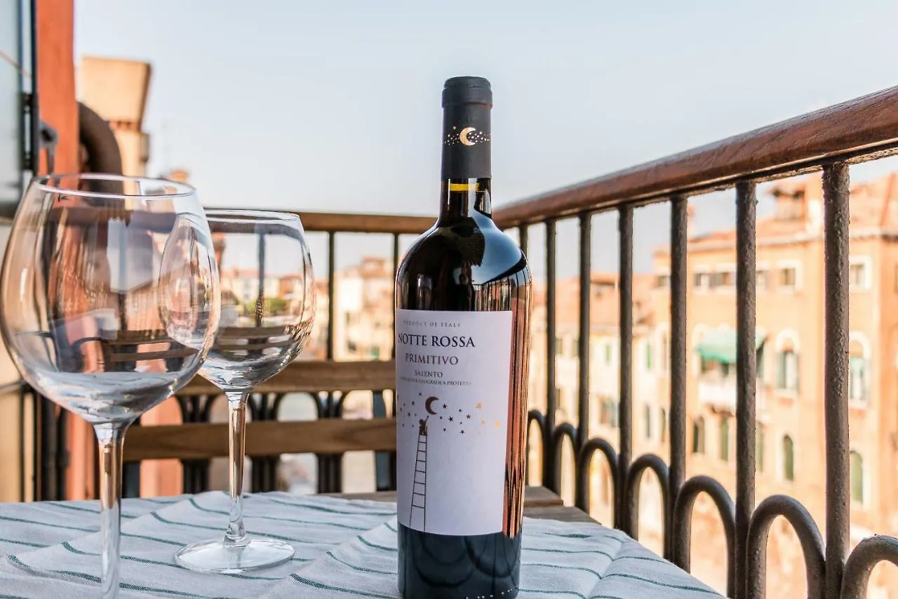 아파트 Sunny Nest Canal View In Venice Chic Movida