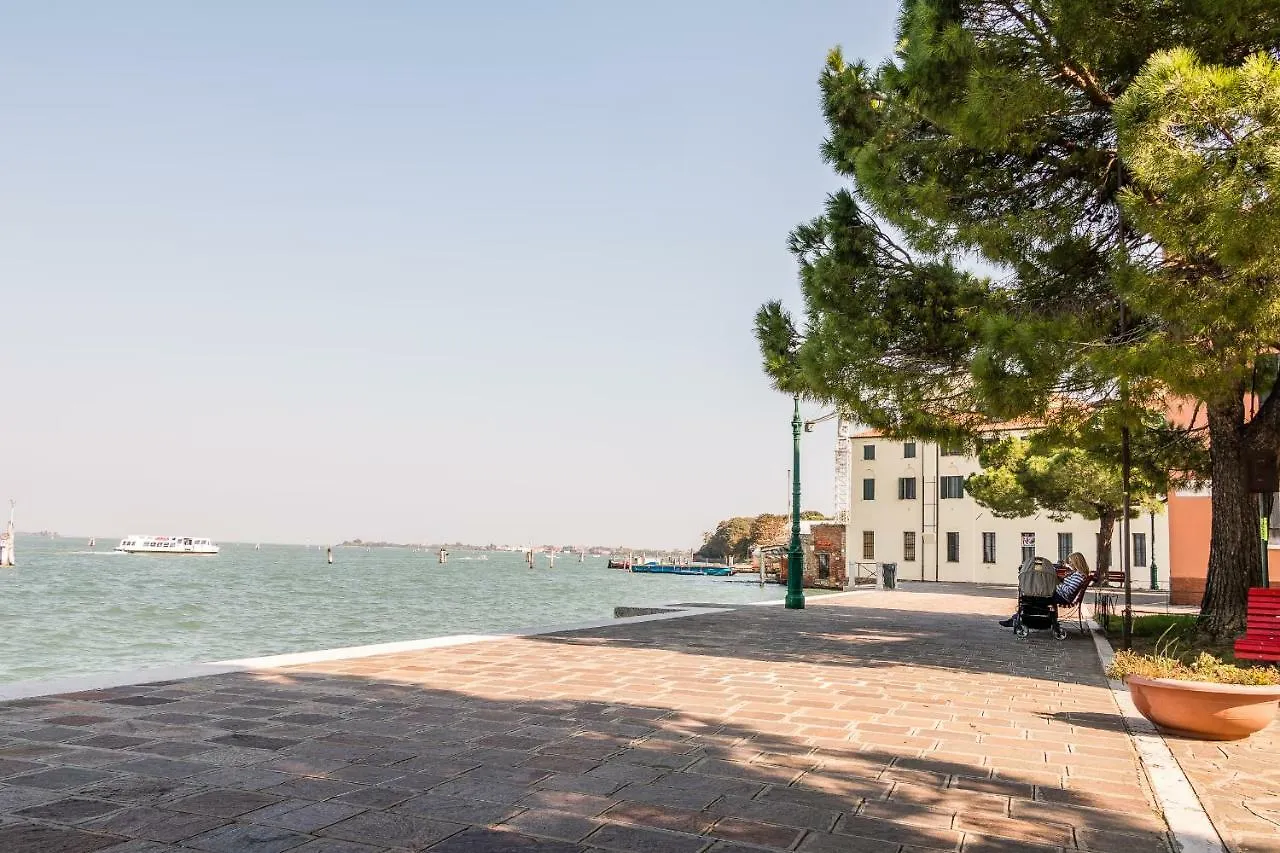 Apartment Sunny Nest Canal View In Venice Chic Movida Italy
