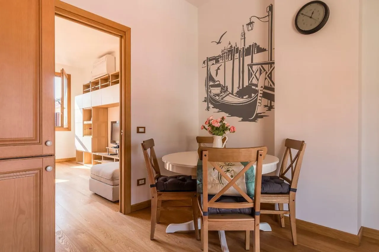 Sunny Nest Canal View In Venice Chic Movida 0*,  Italy